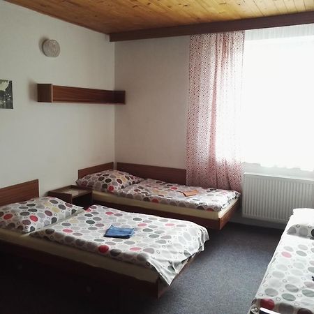 Penzion Tenis Poděbrady Exterior foto